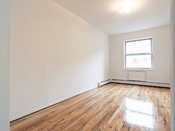 4th image of 240A Skillman Ave #3
