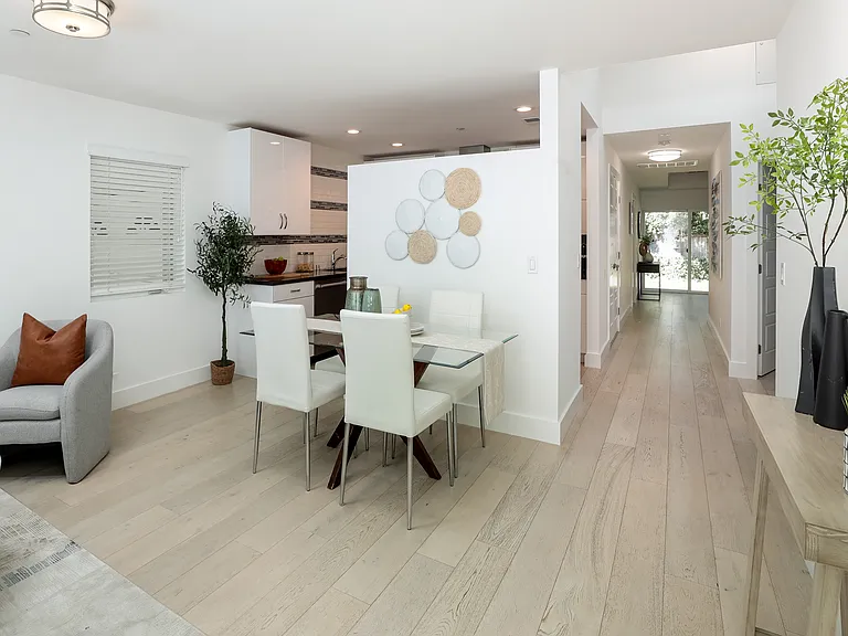 457 7th Ave — Photo 3