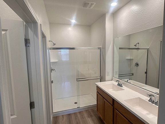 4th image of 1442 W Pima Ave