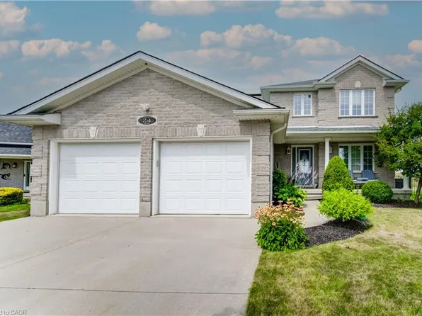 24 Applewood St, Blandford Blenheim, ON N0J 1S0