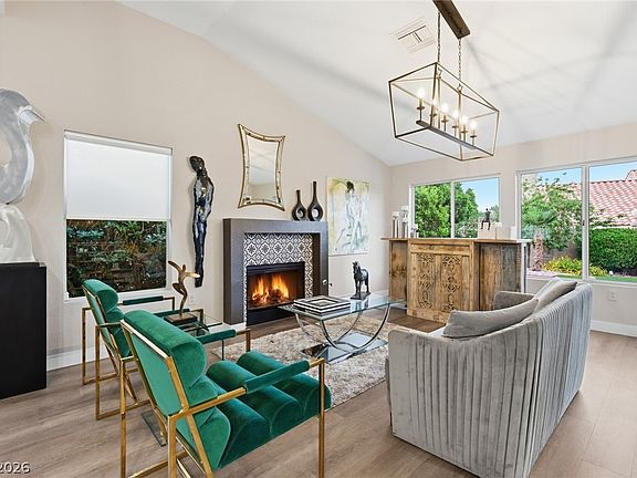 4th image of 9028 Grayling Dr