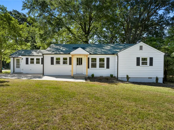 107 Stevenson Dr, Belton, SC 29627