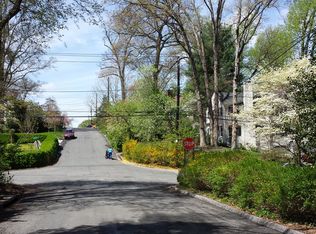 5901 Wynnwood Rd, Bethesda, MD 20816