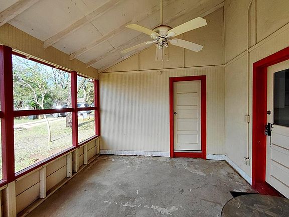 5th image of 631 Millard St
