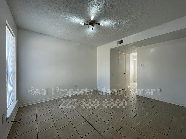 1511 Cristy Dr #G — Photo 1