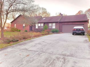 6 Equestrian Way, Brookhaven, NY 11719