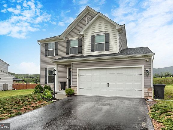 3rd image of 3 Clarksfield Dr