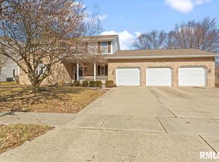 2319 Chesapeake Lndg, Springfield, IL 62712