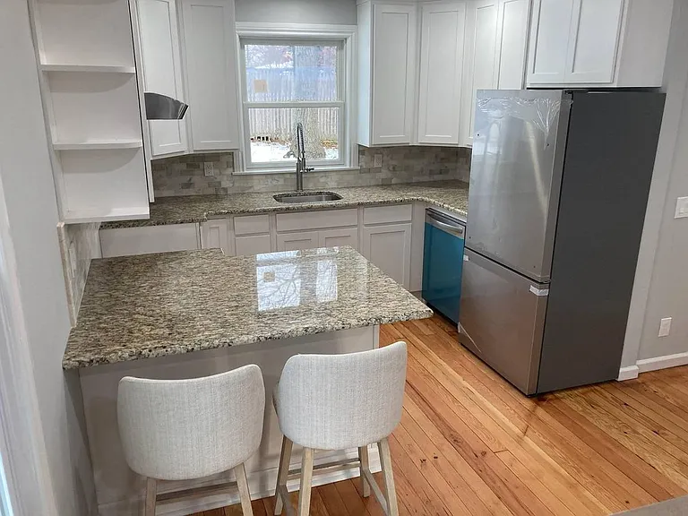 23 Bayville Dr — Photo 8
