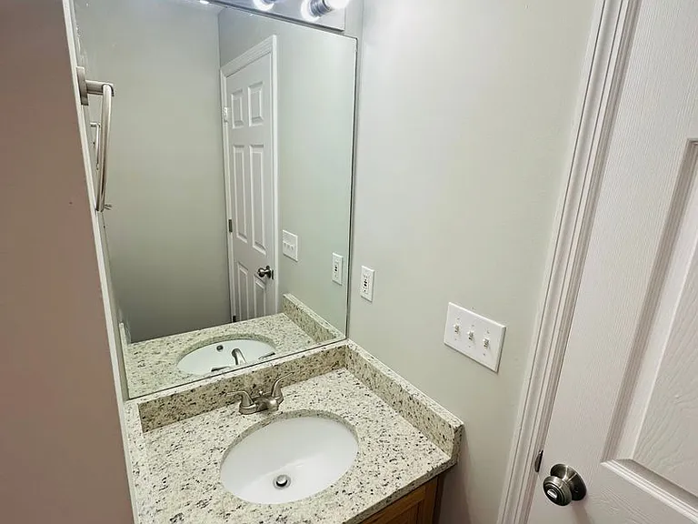 2102 Harrell Dr — Photo 13