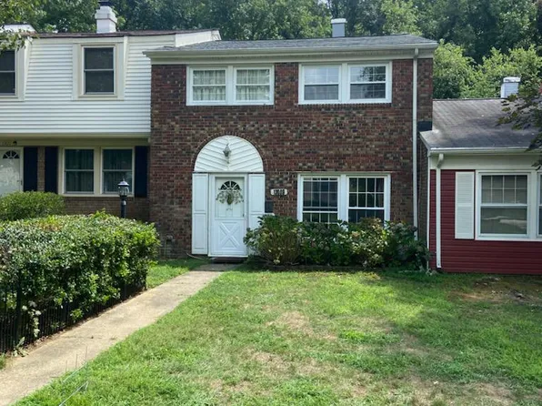 13009 Midsummer Ln, Bowie, MD 20715