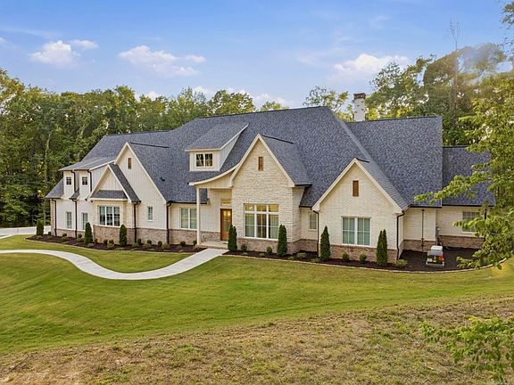 5th image of 317 Abrielle Ln