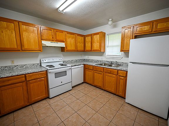 5th image of 105 S Wilson St Unit D