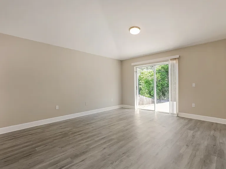 807 Rocky Mountain Ct — Photo 6