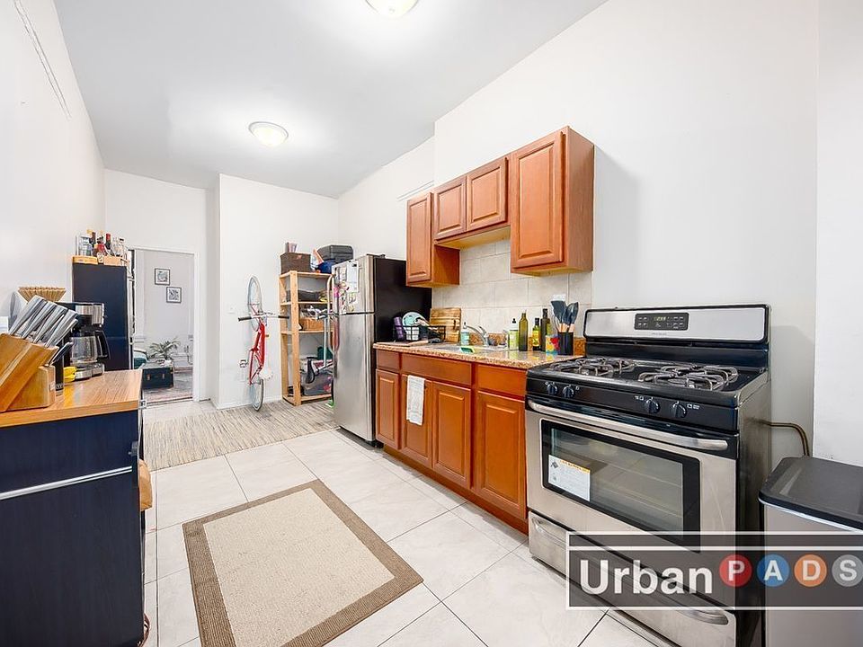 1st image of 781 Franklin Ave #4F