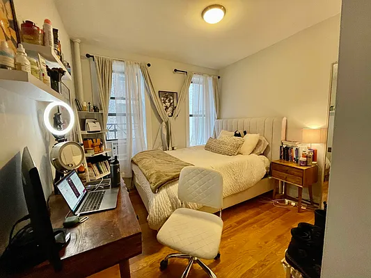 Rented by J PRESTON AND ASSOCIATES INC | media 14