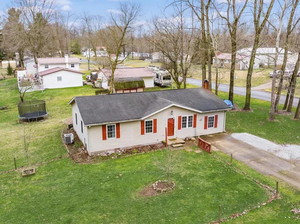 16 Overbrook Dr, Utica, OH 43080