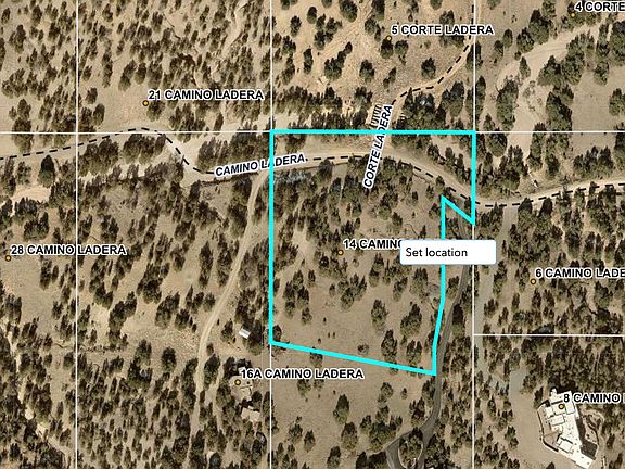 2nd image of 14 Camino Ladera
