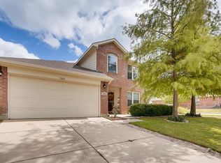 5666 Hunters Bend Ln, Dallas, TX 75249