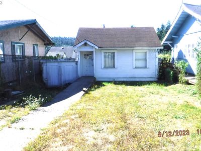 719 Johnson Ave, Coos Bay, OR, 97420