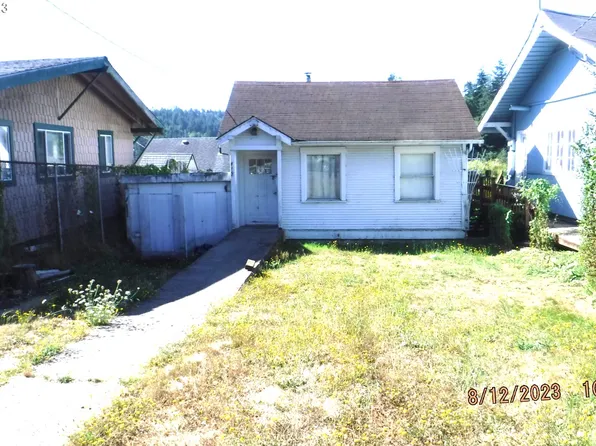 719 Johnson Ave, Coos Bay, OR 97420