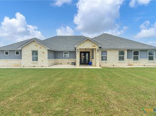 402 Kimbrough Rd, Seguin, TX 78155