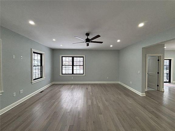 5th image of 38 Ashburne St