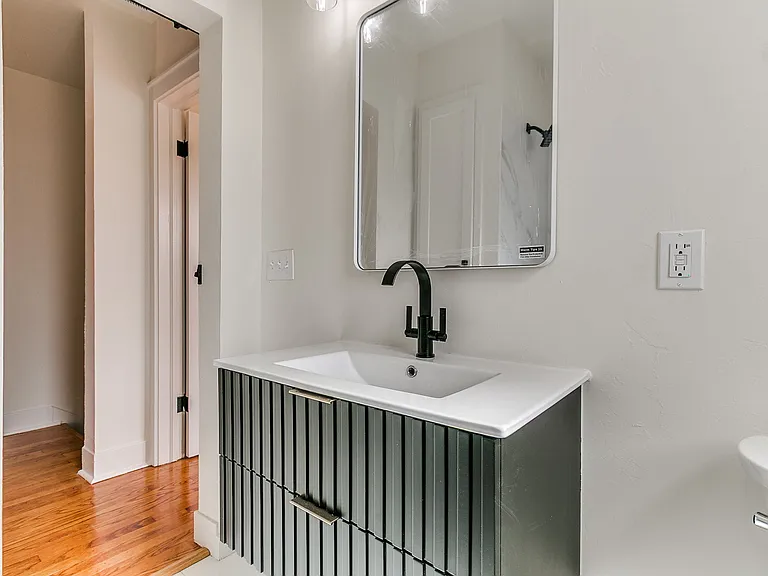 1805 N Gatewood Ave — Photo 5