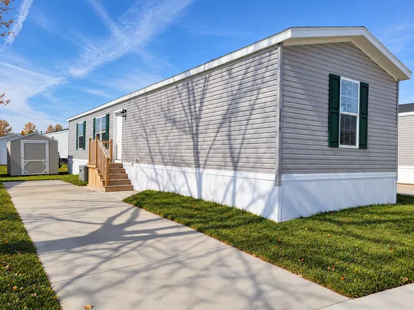 2 Bed 2 Bath Single Section Plan, Rivers Edge