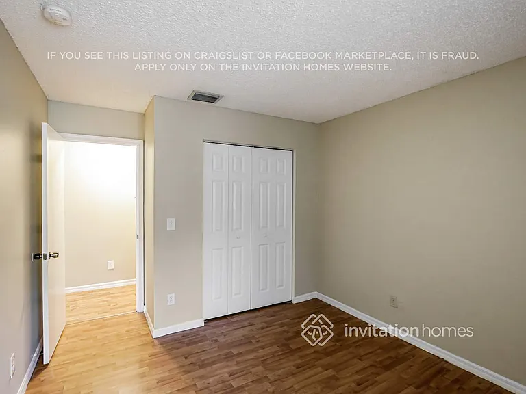 2300 SW 106th Ave — Photo 13