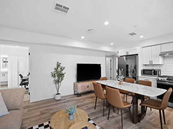 1377 W 36th Pl, Los Angeles, CA 90007