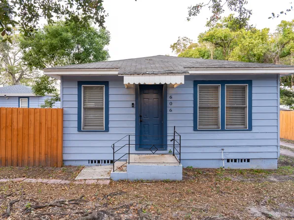 606 Woodlawn St, Clearwater, FL 33756