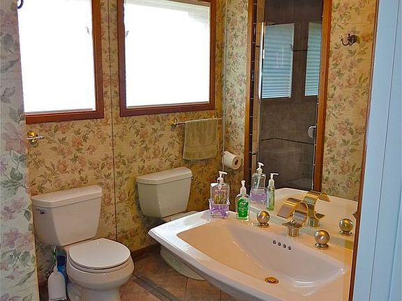 Main Floor Bathroom