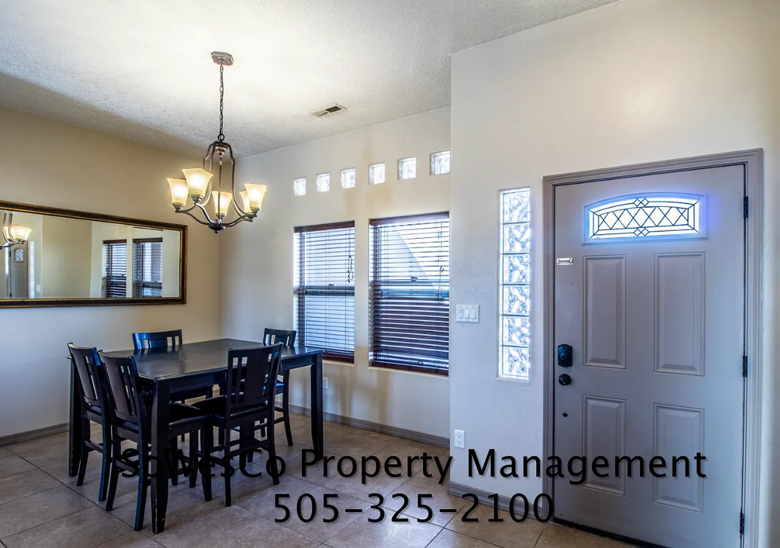 Gorgeous 4 Bedroom Home on East Side of Town — Photo 2