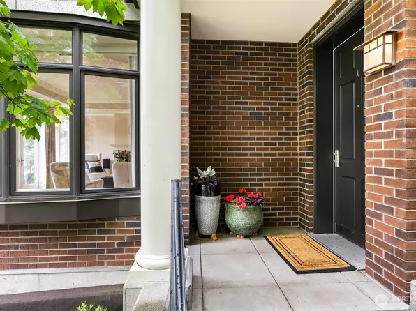 725 Harvard Avenue E, Seattle, WA 98102