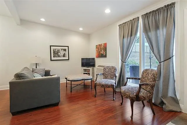 2327 Soniat St #B — Photo 4