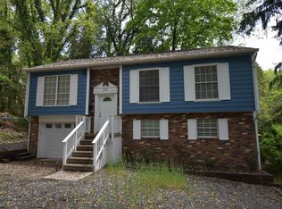 936 Weaver St, Morgantown, WV 26505