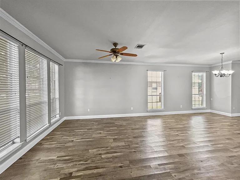 2132 Cliffside Dr — Photo 7