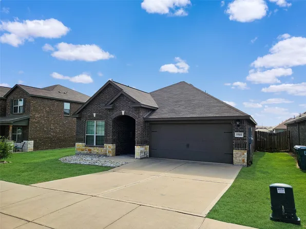 5504 Zara Dr, Denton, TX 76207