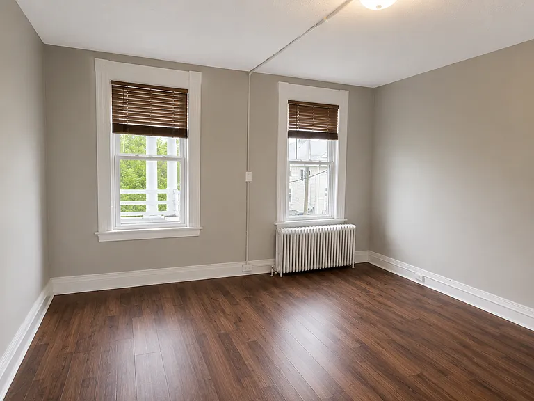 19 Elliott St #B — Photo 2