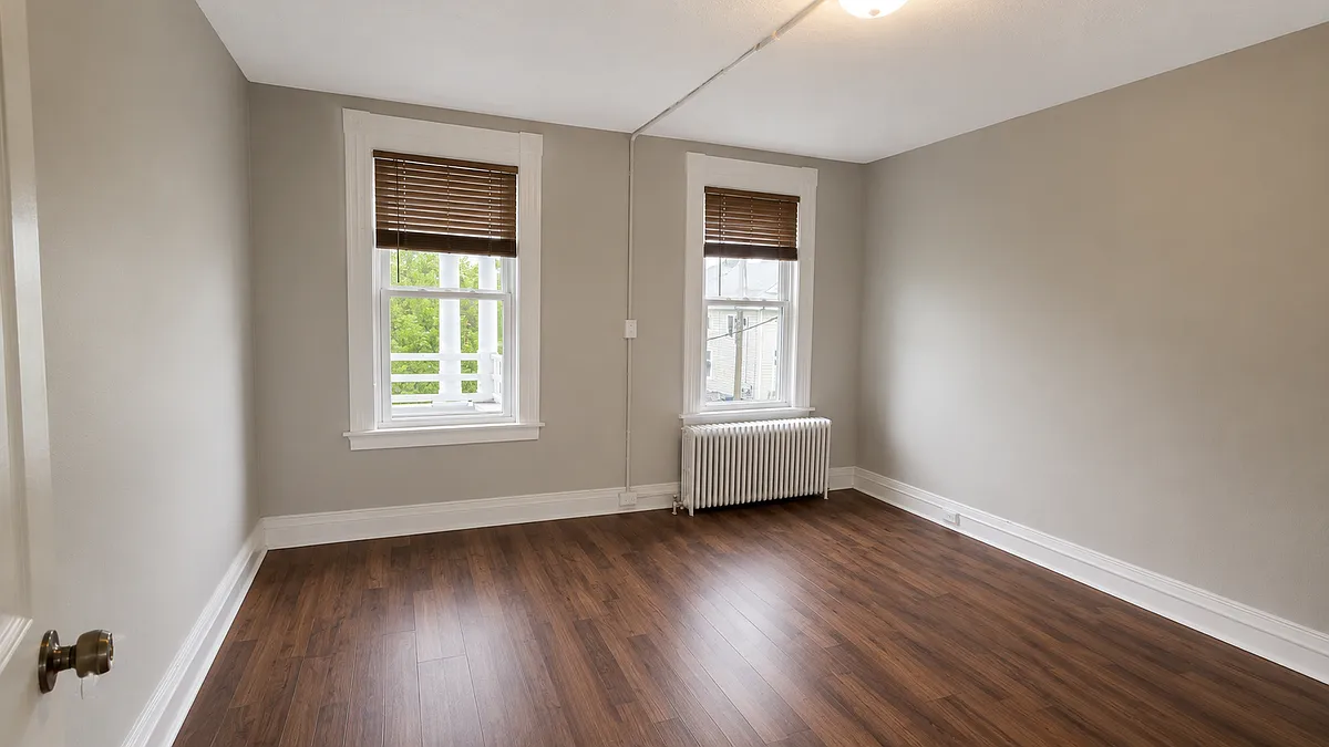 Photo 2 of 10 - 19 Elliott St #B - New Haven, CT Building Photo - 19 Elliott St #B