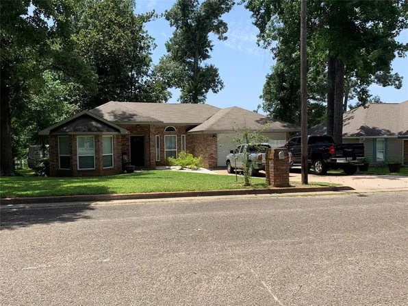 203 Post Oak St, Livingston, TX 77351