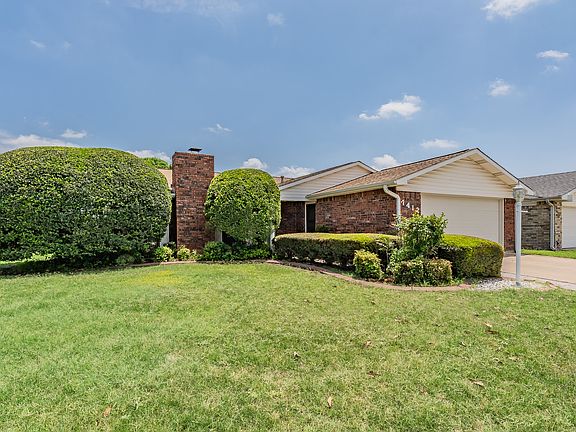 2nd image of 7412 Engleman Ct