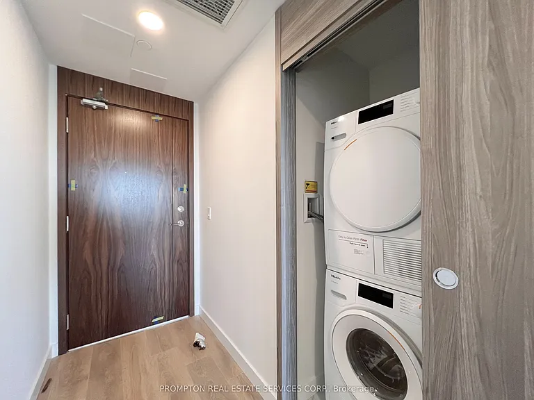 68 Esther Shiner Blvd #2016 — Photo 25