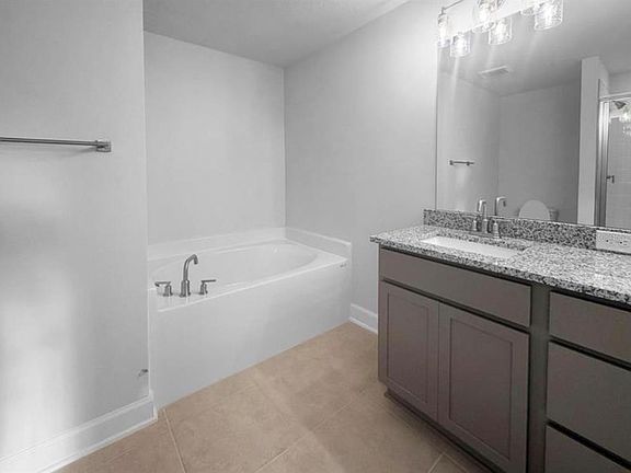 5th image of 7643 Bent Tree Loop