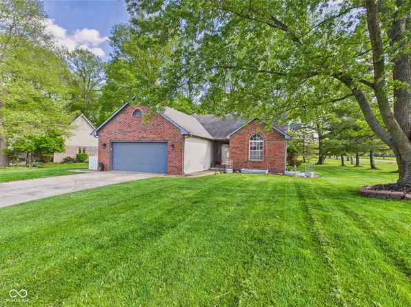 1356 S Catamaran Cir, Cicero, IN 46034