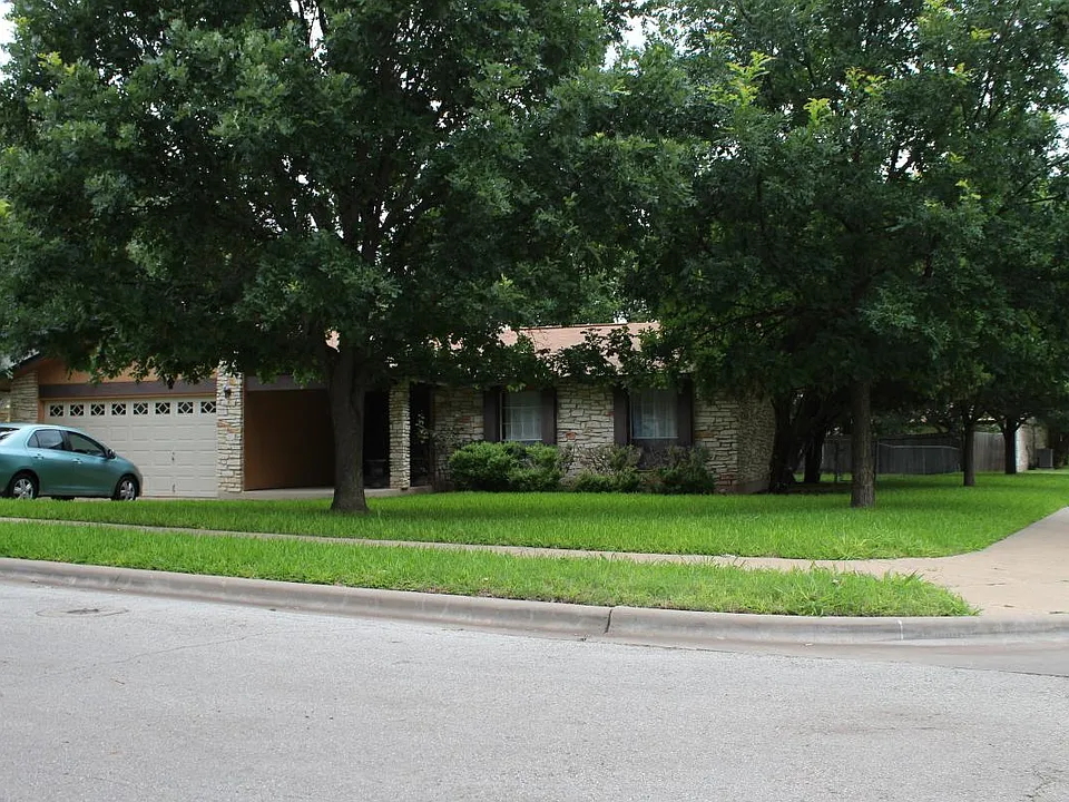 12304 Wallingstone Ln
