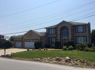 17807 Locust St, Lansing, IL 60438