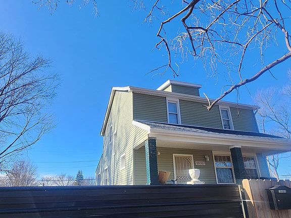 2nd image of 18087 Gable St