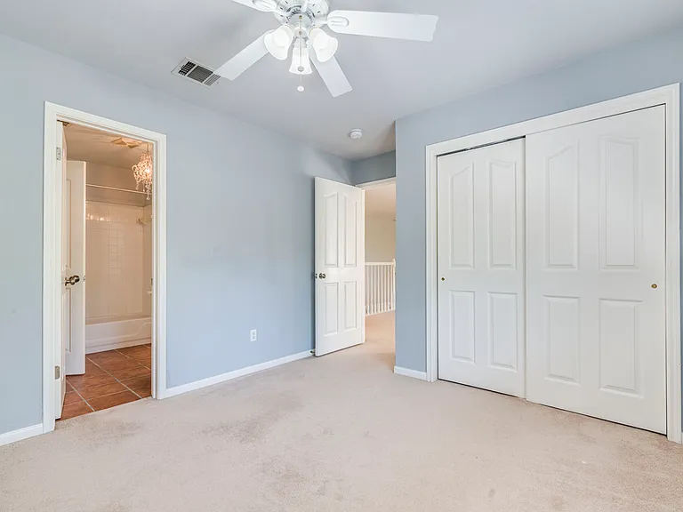 6911 Gentle Oak Dr — Photo 31